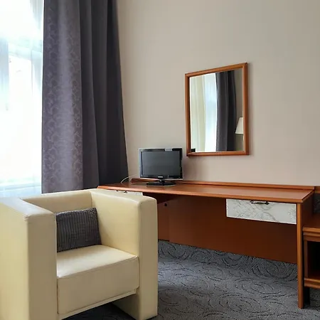 Geo Szálloda 3*