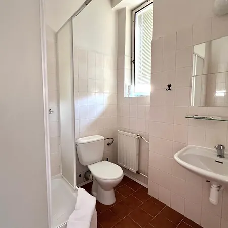 Geo Hotel 3*
